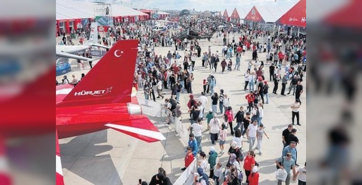 Teknofest'te Enerji ve Tabii Kaynaklar Bakanı Bayraktar: Türkiye nükleer enerjiye sahip olmak zorunda