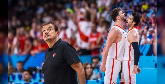 Türkiye, Yunanistan'la Final Yolunda: EuroBasket Yarı Finali 12 Eylül'de
