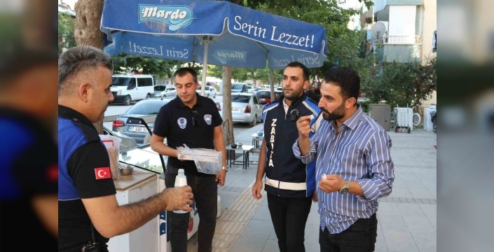 Van Büyükşehir Belediyesi: Esnafa çikolata ve kolonya ile kaldırım işgali uyarısı