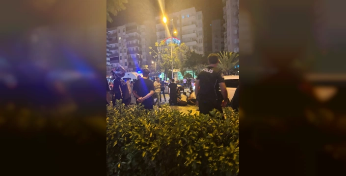 Adana'da polis motosikleti kaza yaptı: 2 polis memuru yaralandı