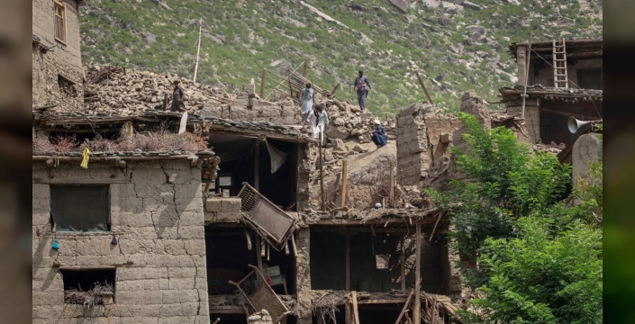 Afganistan'da deprem felaketi: Ölü sayısı 1411'e yükseldi
