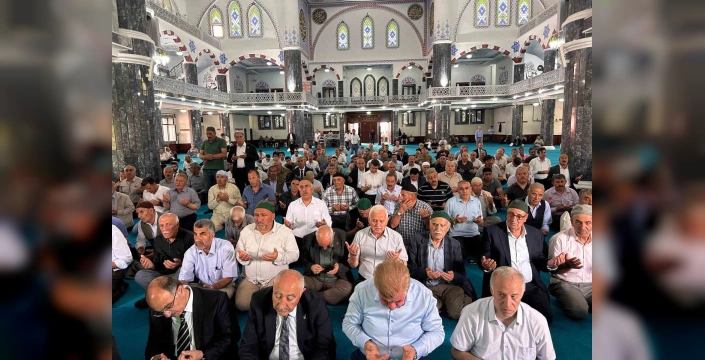 Ağrı'da 15 Temmuz anması: Şehitler için dualar edildi