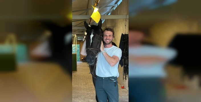 Aras Bulut İynemli at çiftliğinde: Keyifli anlar takipçileriyle paylaştı