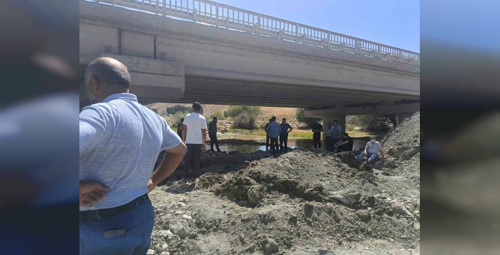 Aşkale'de trafik kazası: Kayıp kadın için arama çalışmaları sürüyor