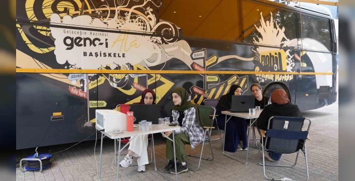 Başiskele Belediyesi, YKS tercih sürecinde öğrencilere ücretsiz rehberlik sunuyor