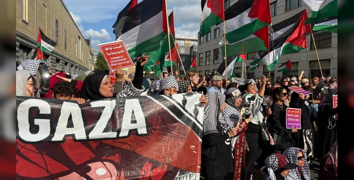 Berlin'de Gazze İçin Gösteri: 'Refah Sınır Kapısı Açılmalı'