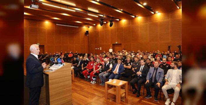 Bozbey, Bursa yangınında fedakarca çalışanlara teşekkür etti