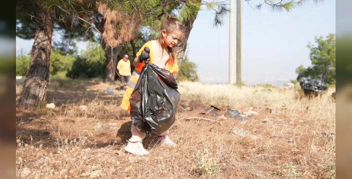 Denizli'de 6 yaşındaki Zeynep'in çevre duyarlılığı örnek oluyor