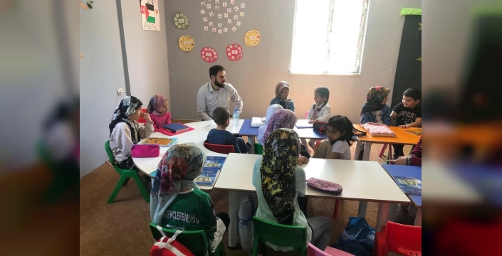 Diyadin İlçe Müftüsü Sarı, Yaz Kur’an Kurslarını Ziyaret Etti