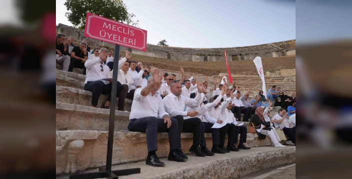 Düzce Belediye Meclisi Konuralp Antik Tiyatrosu'nda Toplandı