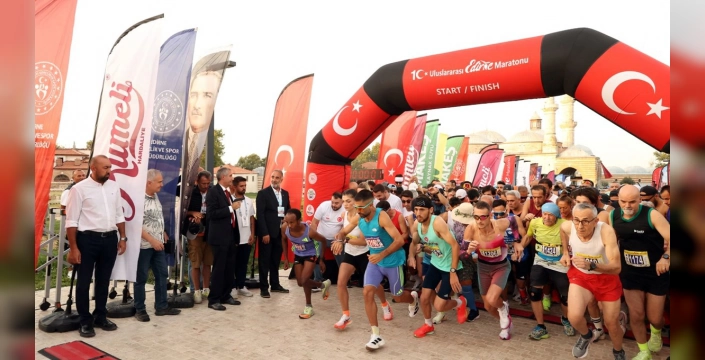 Edirne'de 10. Uluslararası Maraton: 800 sporcu 'Zafer' temasıyla koştu