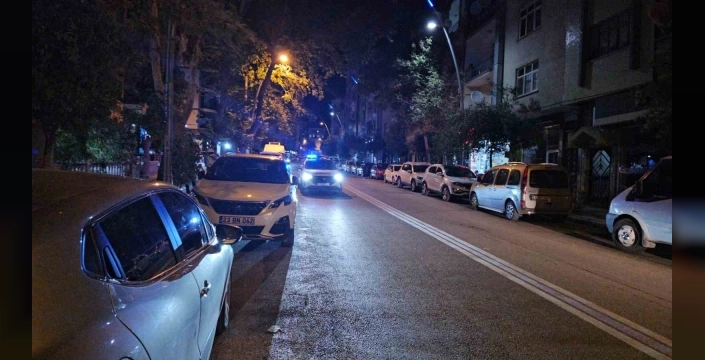 Elazığ'da bıçaklı kavga: Yarım saat arayla aynı caddede iki olay