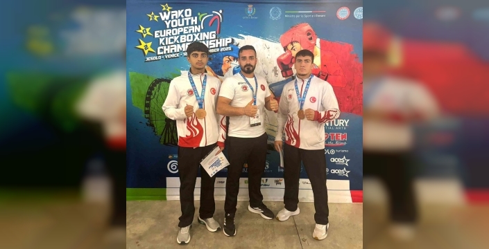 Elazığlı sporcular Avrupa Kick Boks Şampiyonası'ndan bronz madalya ile döndü