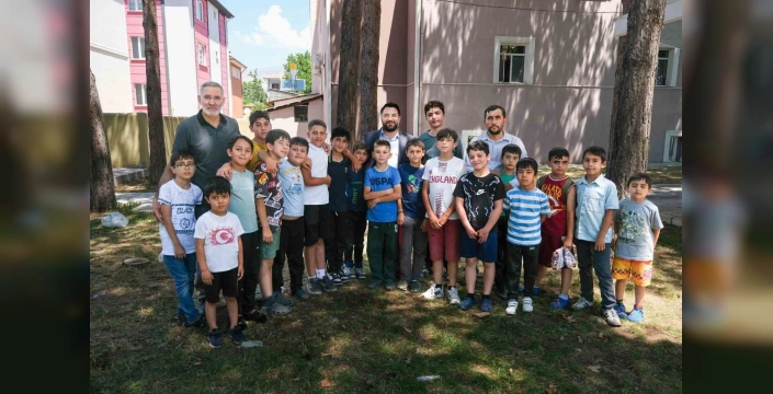 Erzincan'da Kur'an Kursu Ziyareti: Müftü Fakirullahoğlu, Geleceğimizin Teminatı Çocuklarla Buluştu