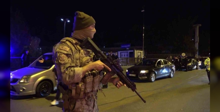 Erzurum'da geniş çaplı asayiş uygulaması: 600 polis görev aldı
