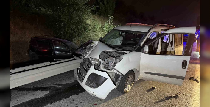 Eyüpsultan'da kaza: 2 yaralı, sürücü kaçtı