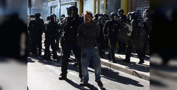 Fransa'da genel grev: 500 binden fazla kişi sokaklarda