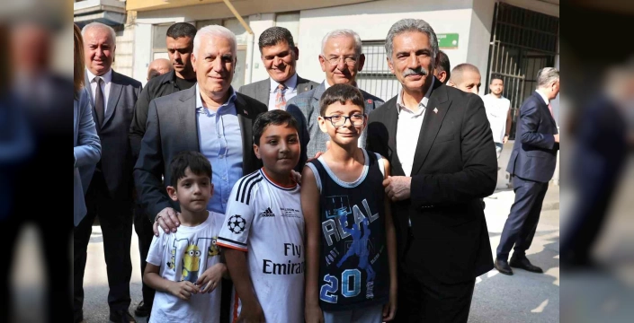 Gemlik'te Gençlik Merkezi hizmete açıldı