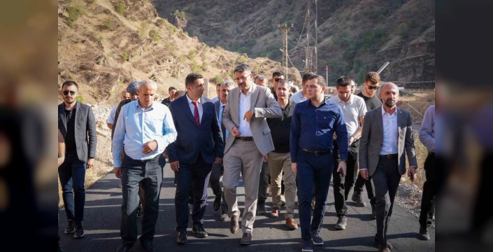 Hakkâri Valisi Çelik, Çukurca'da incelemelerde bulundu