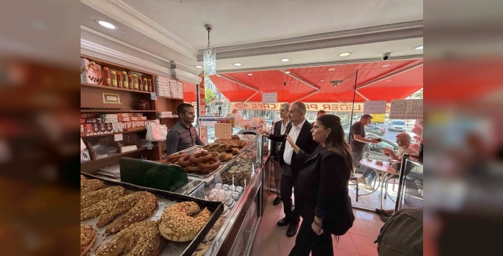 Jülide Sarıeroğlu, Tuzla'da Vatandaşlarla Buluştu