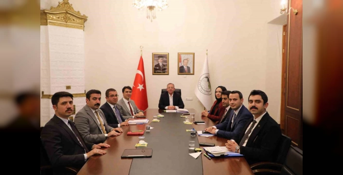 Kars Kaymakamlar Toplantısı: İlçelerin ihtiyaçları masaya yatırıldı