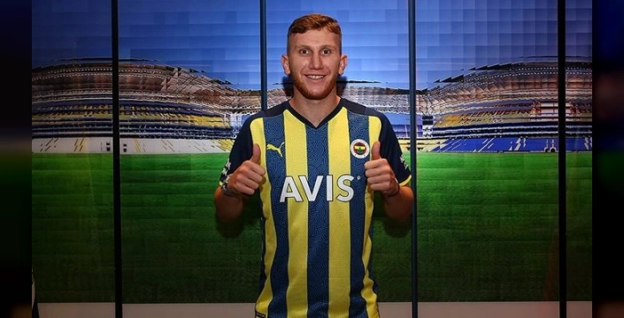 Kayserispor, Burak Kapacak'ı kiralık olarak transfer etti