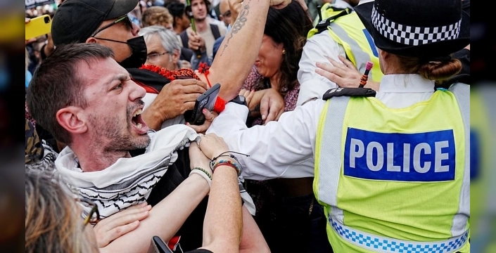 Londra'da Palestine Action protestoları: 890 gözaltı