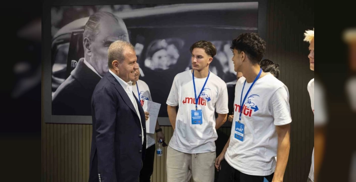 Mersin'de Öğrenci Değişim Programı: Başkan Seçer, Alman Öğrencilerle Buluştu