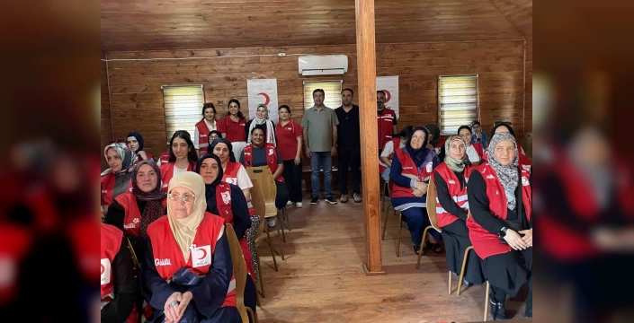 Muş'ta Kızılay kadın gönüllülerine afet eğitimi