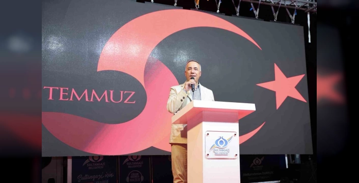 Sultangazi'de 15 Temmuz Anması: Binlerce kişi meydanlarda