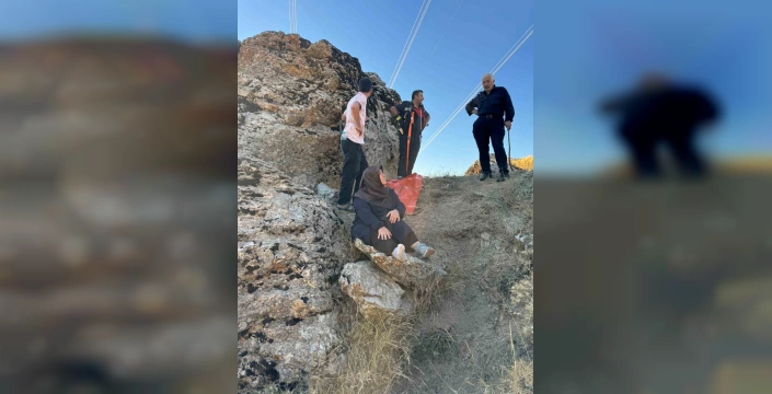 Tatvan'da gezi sırasında yaralanan kadın kurtarıldı