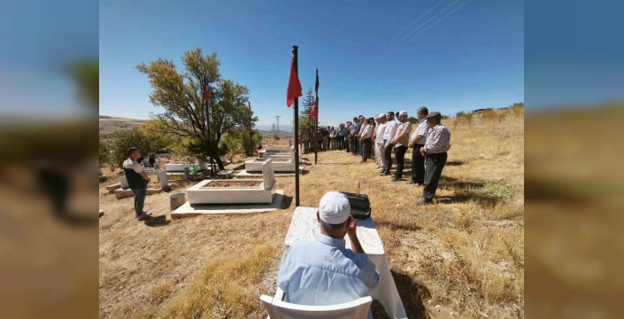 Tunceli'nin Çemişgezek ilçesinde şehitler anıldı