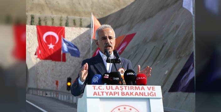 Ulaştırma Bakanı Uraloğlu: Badal Tüneli eleştirilerine yanıt