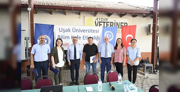 Uşak Üniversitesi, Yenişehir Köyü'nde Bilim Kafe düzenledi