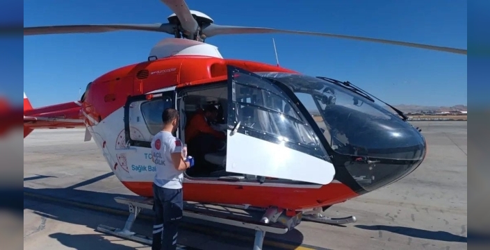 Van'da 34 günlük bebek İstanbul'a sevk edildi