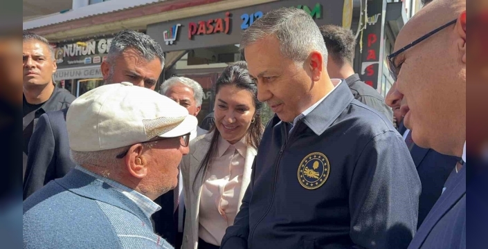 Yerlikaya Ağrı'da: Esnaf ve vatandaşlarla buluştu