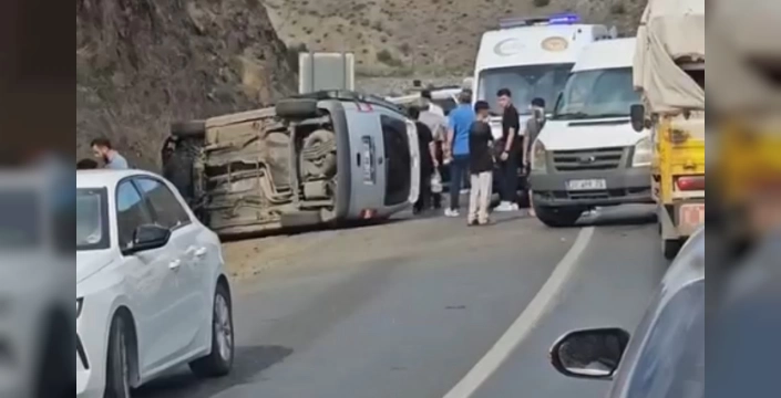 Yüksekova'da Ağır Kaza: 5 Yaralı